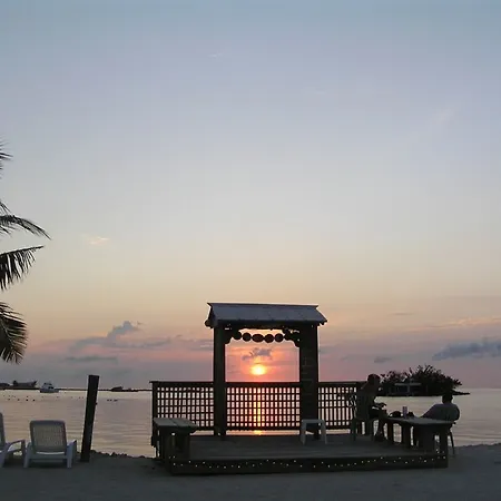 Blackfin Resort And Marina 